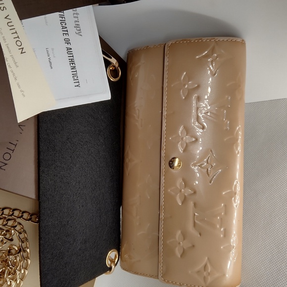 Louis Vuitton Embossed Monogram Vernis Leather Portefuille Sarah Wallet in Nude - Picture 1 of 17